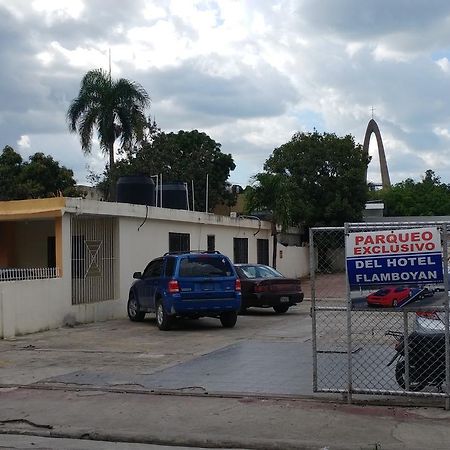 Hotel & Restaurante Flamboyan Higuey Exterior photo